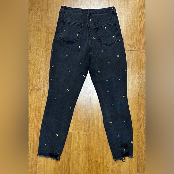 Tinseltown Distressed Black Decorative Jeans - Picture 3 of 7